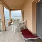Apartament U Iznimnoj Blizini Mora Za Miran Odmor