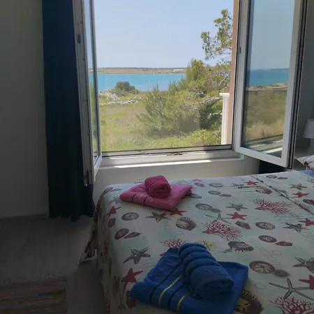 U Iznimnoj Blizini Mora Za Miran Odmor *