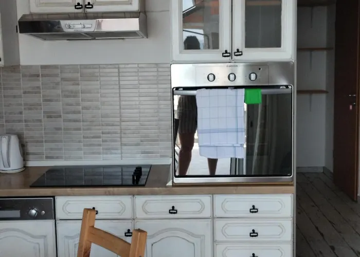 U Iznimnoj Blizini Mora Za Miran Odmor 公寓