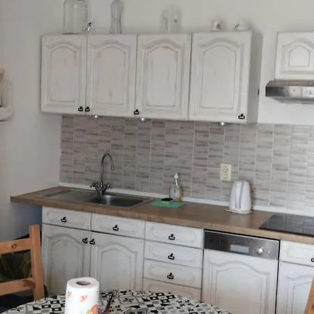 Apartment U Iznimnoj Blizini Mora Za Miran Odmor Košljun