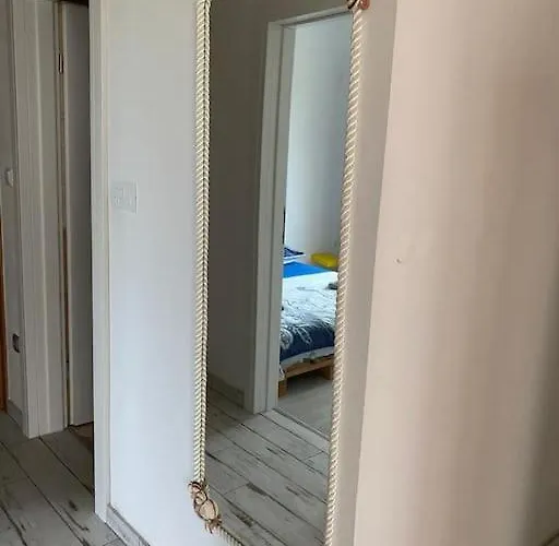 U Iznimnoj Blizini Mora Za Miran Odmor 아파트 Košljun